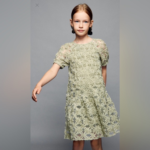 slim fit dress slacks Capri Green Floral Midi Kaftan Dress main image 0